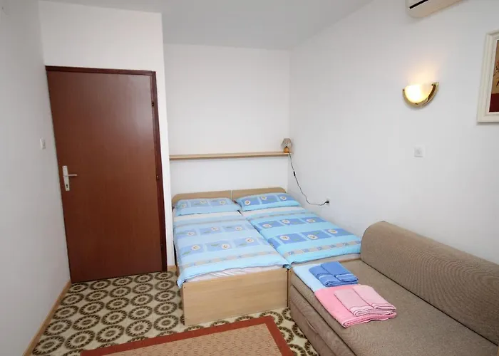 2379b Apartment Selce